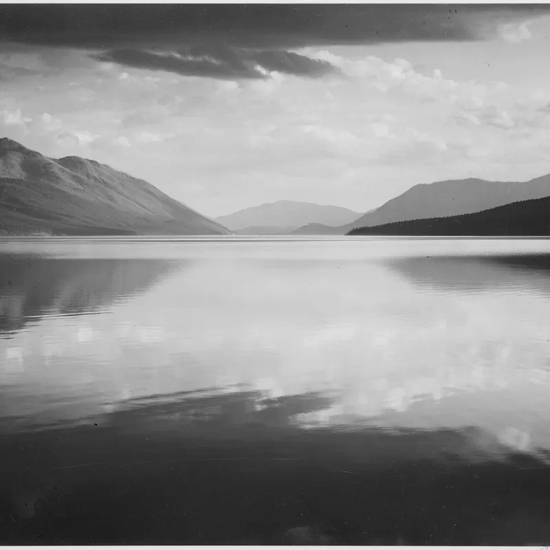 Polarizing Filters: Darkening Sky and Cutting Glare Without Shifting Tone
